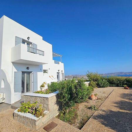 Milos Sun Villa Peran Triovasalos Exteriör bild