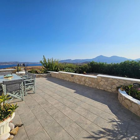 Milos Sun Villa Peran Triovasalos Exteriör bild