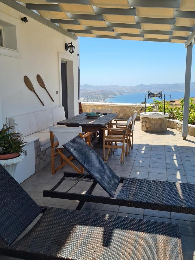 Milos Sun Villa Peran Triovasalos Exteriör bild