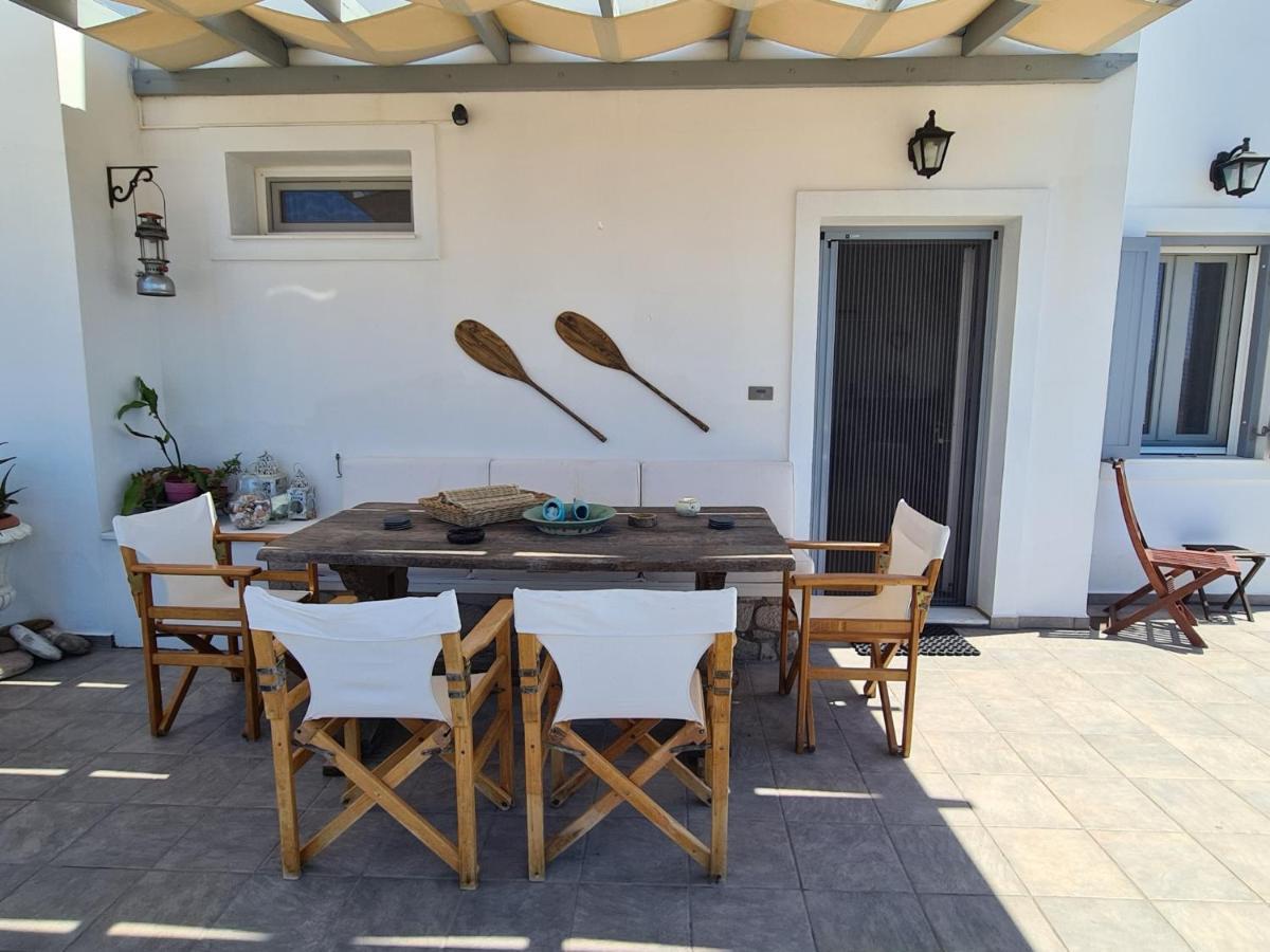 Milos Sun Villa Peran Triovasalos Exteriör bild